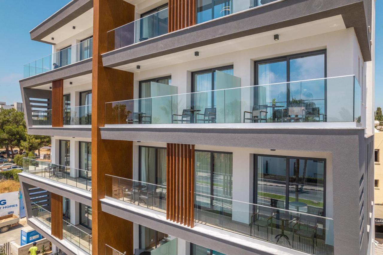 Waterside Sea View Apartments Paphos Eksteriør billede